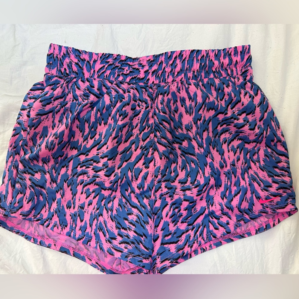 Nike kids size (Large) atheltic shorts